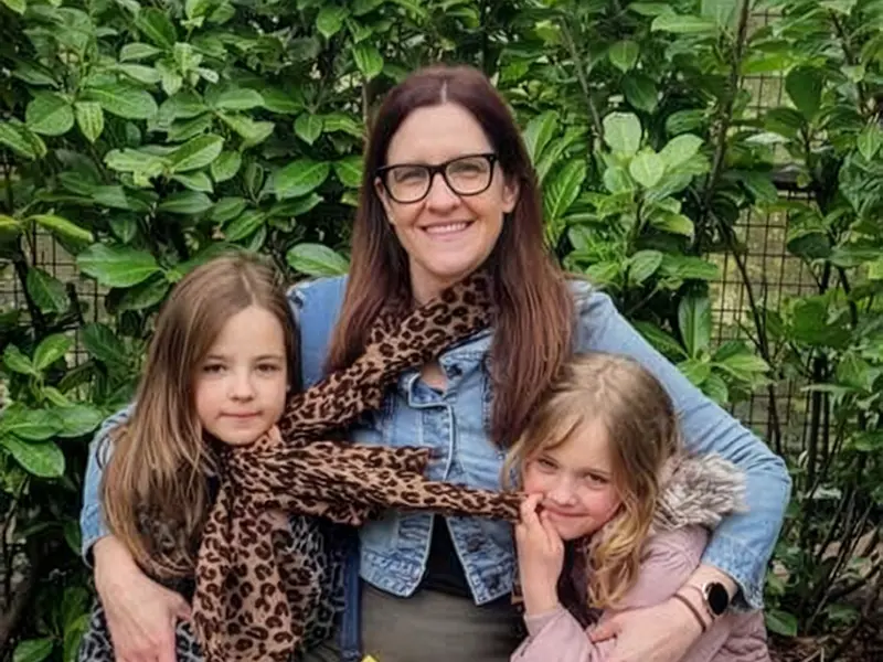 Carly and her children